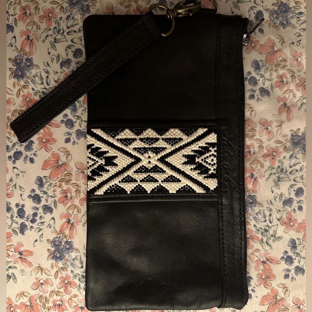 Nena & Co Womanhood Clutch